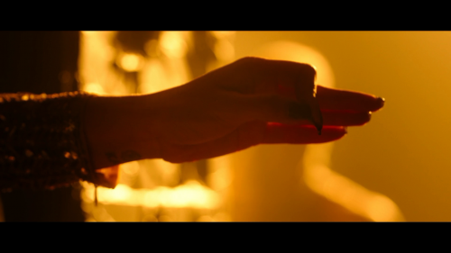 Roohi---Nadiyon-Paar-Let-the-Music-Play-Again-1080p-WebDL-h264-AVC-AAC-2.0-DusIctv.mp4_20210305_203331.903.png