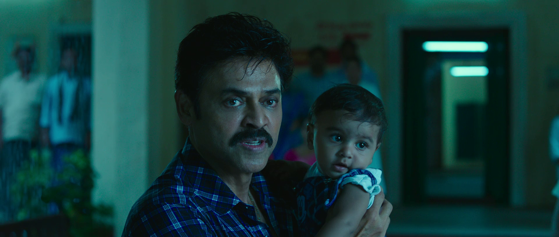 Venky Mama (2019) 1080p WEB-DL H264 DD5 1 Esubs [Dual Audio][Hindi+Telugu] DUS Exclusive