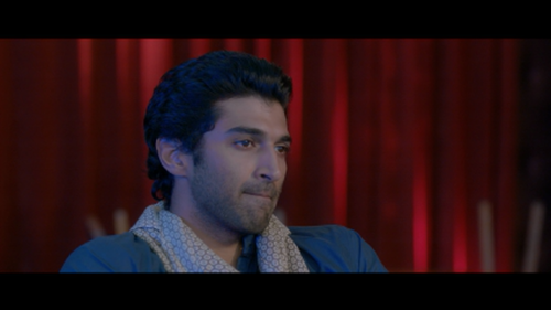 Aashiqui-2-2014-1080p-BluRay-Remux-AVC-DTS-HDMA-5.1-DusIctv.mkv_20210518_212701.399.png