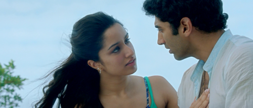 Aashiqui-2-2014-1080p-BlurayRip-x264-DTS-HDMA-5.1-DusIctv.mkv_20210518_214437.358.png