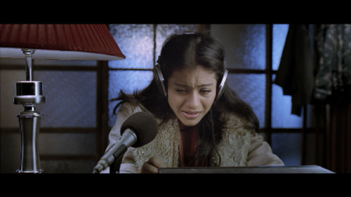 Fanaa-2006-1080p-BluRay-Remux-AVC-DTS-HDMA-5.1-DusIctv.mkv_20210518_222101.136.png