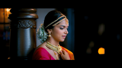 Chennai-Express-2013-1080p-Bluray-Remux-AVC-DTSHD-MA-5.1-DusIctv.mkv_20210519_180406.703.png