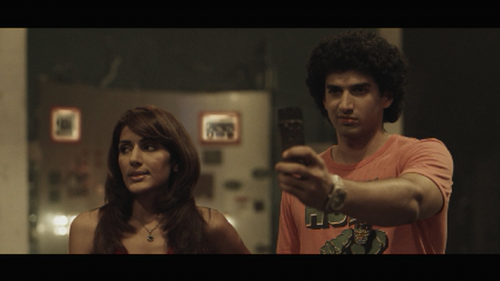 Action-Replayy-2010-1080p-Bluray-Remux-AVC-DTSHD-MA-5.1-DusIctv.mkv_20210526_105256.296.png
