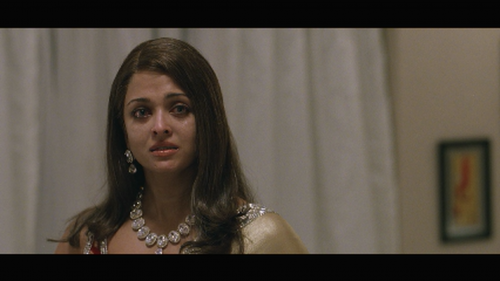 Action-Replayy-2010-1080p-Bluray-Remux-AVC-DTSHD-MA-5.1-DusIctv.mkv_20210526_105311.695.png