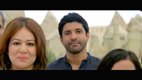 Dil-Dhadakne-Do-2015-1080p-Bluray-Remux-AVC-DTSHD-MA-5.1-DusIctv.mkv_20210526_111638.125.png