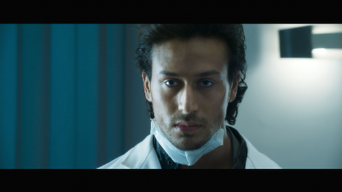 Baaghi-2016-1080p-Bluray-Remux-AVC-TrueHD-Atmos-7.1-DusIctv.mkv_20210529_200815.463.png