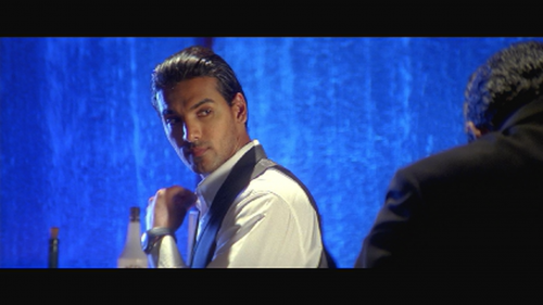 Dhoom-2004-1080p-Bluray-Remux-AVC-DTSHD-MA-5.1-DusIctv.mkv_20210529_202226.762.png