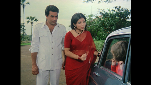 Chupke-Chupke-1975-1080p-BlurayRemux-AVC-DTSHD-MA-2.0-DusIctv.mkv_20210629_175806.02182d99be81bab14b7.png