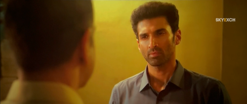 Gumraah-2023.1080p.PDVDRip.x264.AAC.2.0.DUS-IcTv.mkv_snapshot_00.19.17.917.png