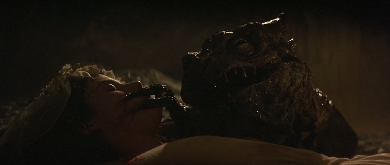 Dragonslayer-1981-Telugu-Dubbed-Movie-Screen-Shot-6.jpeg