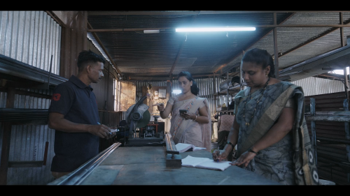 Bharat.Fintech.Story.S01E01.Mastercard.1080p.HS.WEB-DL.AAC2.0.x264-DUS.mkv_20240830_180039.040.png