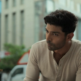Commander.Karan.Saxena.S01E05.Kaun.Hai.Gaddaar.720p.HS.WEB-DL.AAC2.0.x264-DUS.mkv_20240830_180559.895
