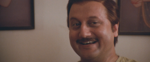 Gudgudee.1997.1080p.AMZN.WEB-DL.DDP2.0.H.264-DUS.mkv_20240903_091822.469.png
