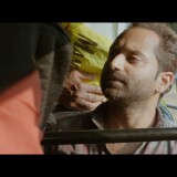 Thondimuthalum-Driksakshiyum-2017-1080p-Blu-ray-Remux-AVC-DTS-MA-5.1-kysrze.mkv_snapshot_00.22.18.083