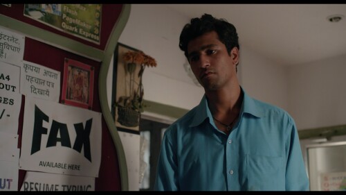 Masaan.2015.1080p.Blu-ray.Remux.AVC.DTS-HD.MA.5.1.KRaLiMaRKo.mkv_snapshot_00.32.13.932.jpg