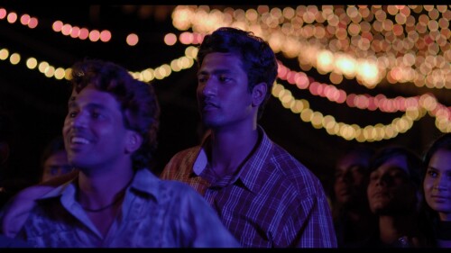 Masaan.2015.1080p.Blu-ray.Remux.AVC.DTS-HD.MA.5.1.KRaLiMaRKo.mkv_snapshot_00.32.43.962.jpg