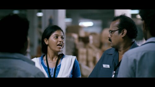 Angadi-Theru-2010-1080p-BluRay-Remux-AVC-LPCM-5.1---Kysrze.mkv_snapshot_00.25.23.981.jpg