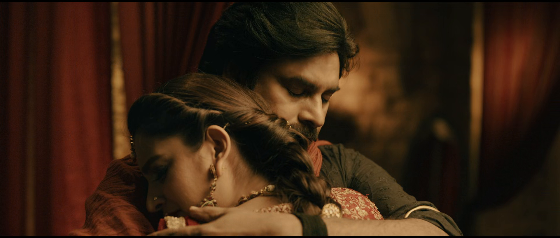 Screenshot of Hari Hara Veera Mallu: Part 1 &ndash; Sword vs Spirit  Full HD Hindi ORG (2025) &bull; Hindi Dubbed on MovieLinkBD