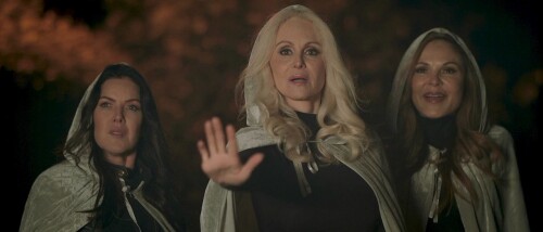 Witches-of-Amityville-Academy-2020-Telugu-Dubbed-Movie-Screen-Shot-6.jpg