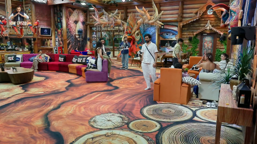 Bigg-Boss.2025.S19E51.Day.50.1080p.WEB-DL.H.264.AAC.2.0-JA.mkv_screenshot_02.png