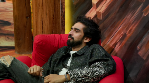 Bigg-Boss.2025.S19E71.Day.70.1080p.WEB-DL.H.264.AAC.2.0-JA.mkv_screenshot_08.png