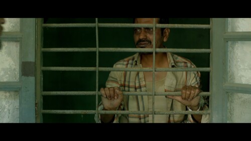 Psycho-Raman-Raghav-2.0-2016-HINDI-1080P-ZEE5-WEB-DL-H264-DDP5.1-ESUB-SHB931.mkv_20260123_221258.414.jpg