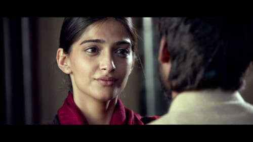 Raanjhanaa-2013-HINDI-1080P-ZEE5-WEB-DL-H265-DDP5.1-ESUB-SHB931.mkv_20260126_183644.775.jpg